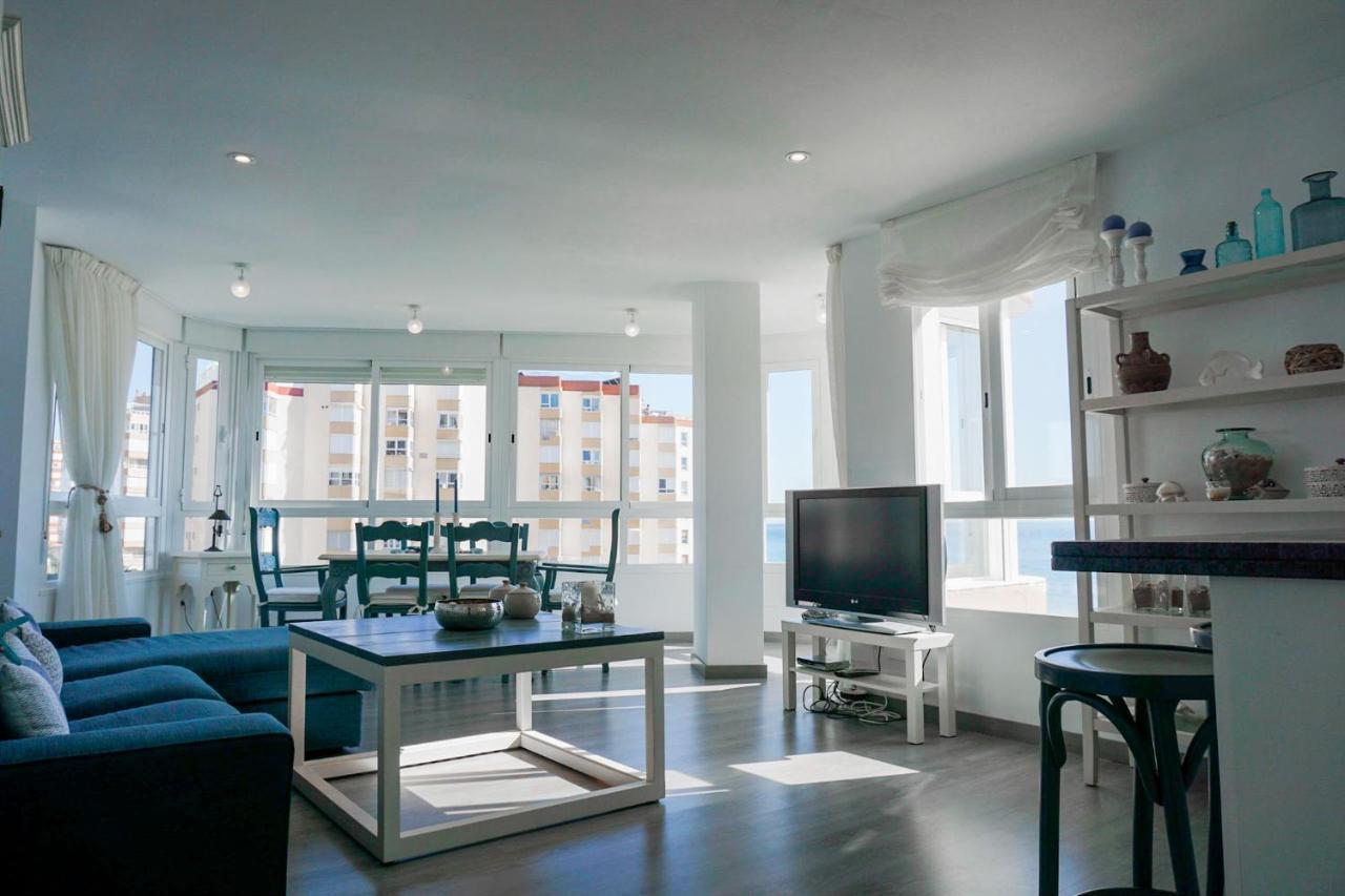Wintowinrentals Amazing Apartment With Sea View Málaga Buitenkant foto