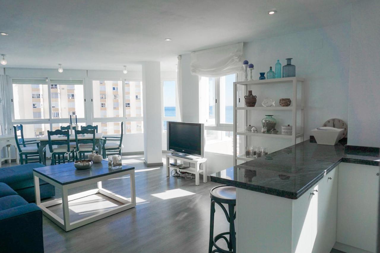 Wintowinrentals Amazing Apartment With Sea View Málaga Buitenkant foto