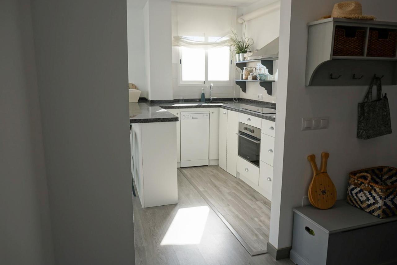 Wintowinrentals Amazing Apartment With Sea View Málaga Buitenkant foto
